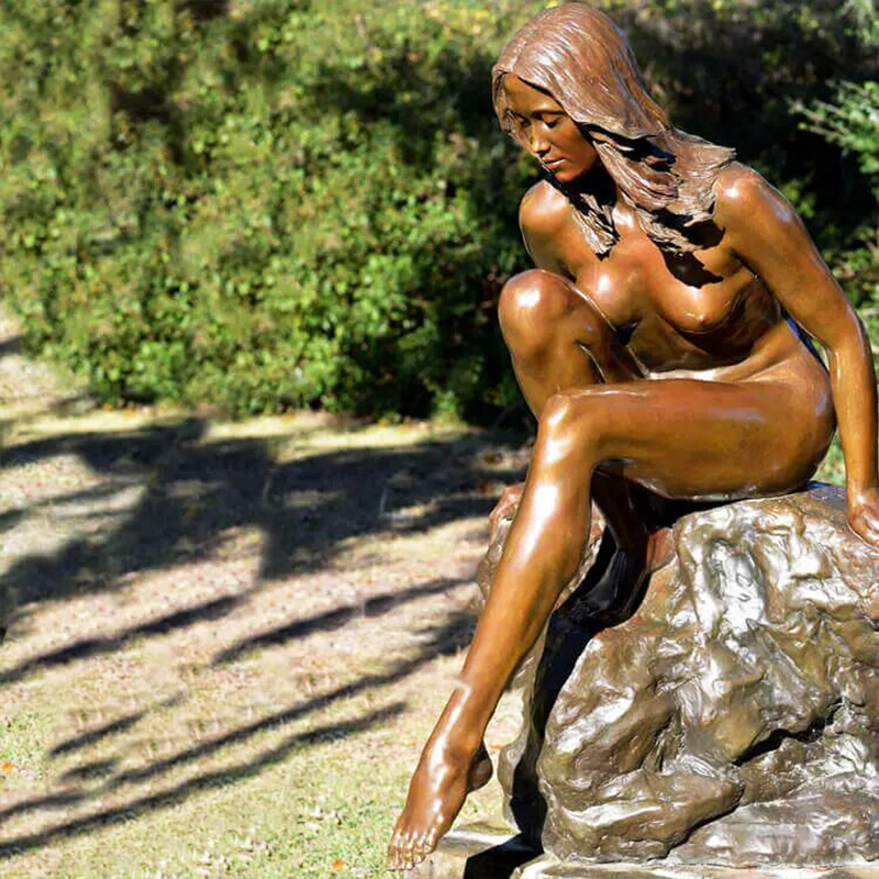 Life-Size na Panlabas na Hardin Bronze Hubad na Babaeng Sculpture – Sensual na Disenyo